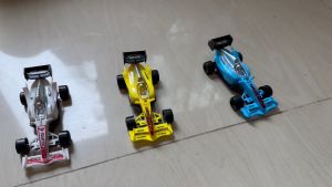 เล่นรถแข่ง F1 ของเล่นเด็ก รูปแบบดึงแล้วปล่อย รถเด็กเล่น