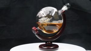 Chai Đựng Rượu Thủy Tinh 1500ML mẫu địa cầu GLOBE kèm đế gỗ - nắp thủy tinh đặc - Vỏ Chai Rượu Đẹp – Chai Thủy Tinh Đựng Rượu (E18)