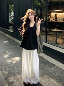 Stylish and Comfortable Petite-friendly Black Loose Tank Top