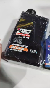 [MDEPOT] PETRON SCOOLTER OIL 5W-40 FULLY SYNHETIC OIL WITH FREE GEAR OIL 1LT
