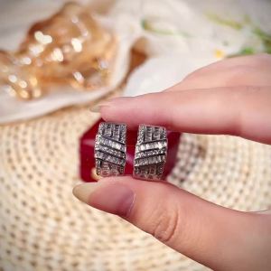 Huitan Modern Fashion Design Womens Hoop Earrings Luxury Cubic Zirconia Statement Female Earrings for Wedding Party Jewelry