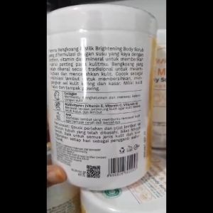 Vienna Brightening Body Scrub - Lulur Pemutih Badan Pot 1Kg