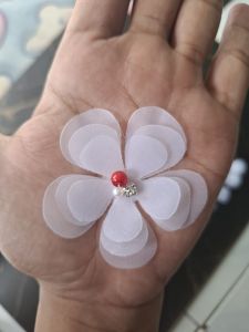 12 pcs daisy flower/aplikasi bunga 3D ukuran 6cm organza/bunga organza/bahan organza/hiasan kebayagaundll