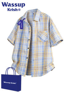 เสื้อเชิ้ตแขนสั้นผู้ชาย WASSUP KRISH ทรงหลวม สไตล์ฤดูร้อน 2025 ทรงพอดีตัว ลายสก็อต สวมใส่สบาย คอลเลกชันใหม่