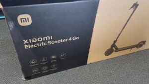 Xe Scooter điện XIAOMI ELECTRIC SCOOTER 4 GO xe gấp gọn tốc độ tối đã 20km/1h công suất 250w