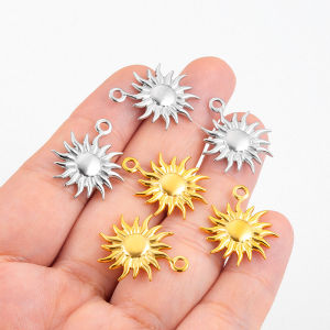 Stainless Steel Sunflower Pendant Jewelry diy Accessories 18K Gold Retro Charms European American Sun Pendant