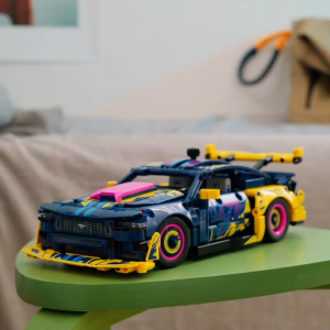 LEGO Technic 42236 Custom Garage Ford Mustang GT Car (973 pieces) Building Blocks