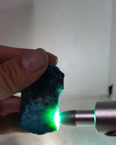 batu bacan doko Bongkahan tunggal batu yang dikirim sesuai foto & video. KodeA50