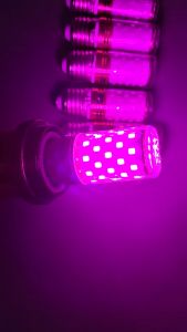 1PC LED Mini Corn Light หลอดไฟสีสันสดใสข้าวโพด 12W สำหรับบ้าน E14 และ E27 กับโคมเนียม