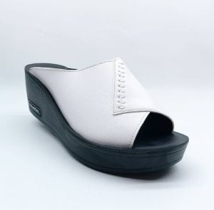 Sandal Wadges Wanita Viral Terbaru//Sandal Wadges Rempel Wanita Kekinian//Sandal Wanita Terlaris