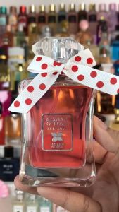 น้ำหอมผู้หญิง กลิ่นหอมของกู้ กลิ่นหอมของดอกไม้ และผลไม้ สำหรับสาวๆวัย