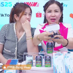 [Thùng12 hộp] Tăm Chỉ nha khoa tiệt trùng Xỉa Răng Anh Quốc Beauty Formulas tiết kiệm 10%than hoạt tính bạc hà