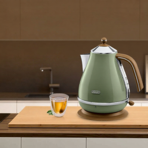 DeLonghi | Vintage Stainless Steel Electric Kettle