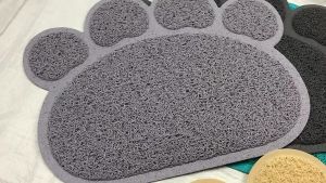 Doge&Orange พร้อมส่ง พรมดักทรายแมว แผ่นดักทรายแมว พรมเช็ดเท้า กันลื่น 30*40ซม. ดีไซน์น่ารัก รูปทรงอุ้งเท้า COD PU46
