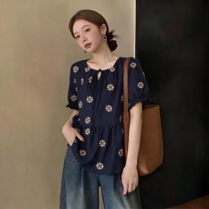 Retro Floral Embroidered Slimming Big Size Womens Shirt