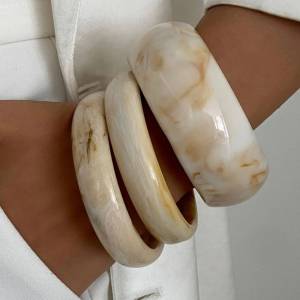 Ingemark 3Pcs/Set Vintage Beige Resin Bangles for Women on Hand 2025 New Trend Boho Stacking Charm Bracelets Y2K Jewelry Gift