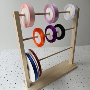 ชั้นวางริบบิ้นแฮนด์เมด ร้านเค้ก ผ้าไหม ขาตั้งริบบิ้น หลอดผ้า สําหรับงานฝีมือ ร้านดอกไม้ ที่วางริบบิ้นสีสันสดใส