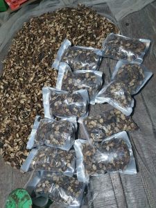 Nhàu Già Khô Phơi Nắng Tự Nhiên