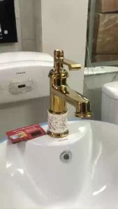 Vòi rửa mặt mạ vàng bọc sứ hoa văn GRV 053