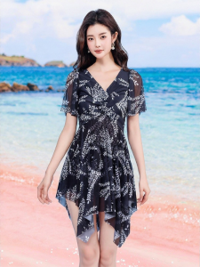 XTEP | Stylish Print One-Piece Tummy-Control Slimming Beachwear Swimsuit