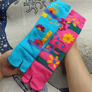 Personalized High-Tube Tabi Socks with Flower Pattern for Women Cotton Five-Toe Design Personality Home Comfort Spring Autumn Winter
