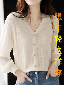 This Year New Arrival Fake Cardigan Pullover Stitching Thin Knitwear K-style Easiest for Match Chiffon Yarn Sleeve Fashion T-shirt Sweater