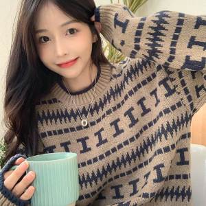 Ladies Loose Knitted Sweater Thickened Autumn Winter Spring Style Casual Comfortable Fashion Design Sense Long Sleeve round Neck Top