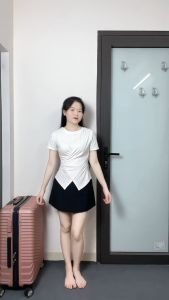 Áo Thun Nữ Tay Ngắn Nhúm Eo Vạt Chéo Cổ Tròn Có Đệm Vai - Chất Liệu Bozip EVO-006