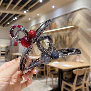 กิ๊บติดผมรูปฉลามแบบไม่ใช่โลหะน้ำหนักเบาสำหรับกลางแจ้งและอาบน้ำ กิ๊บติดผมแบบหนีบหัวหลัง ทรงเรขาคณิต สไตล์เกาหลี แฟชั่น