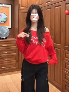 เสื้อฮู้ดแขนยาวสไตล์อเมริกันสำหรับผู้หญิง ทรงหลวม ดีไซน์ลายตัวอักษร แฟชั่นฤดูใบไม้ผลิและฤดูใบไม้ร่วง สีแดง เสื้อผ้าทำงานสไตล์เกาหลี