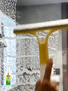 👍เงางามทนนาน👍น้ำยาเช็ดกระจก น้ำยาขจัดคราบกระจก น้ำยาขจัดคราบน้ำ 500ml สะดวกและรวดเร็ว ไม่ต้องล้างน้ำ สะอาดรวดเร็ว สดใสยาวนาน ทำความสะอาดกระจกทุกชนิด น้ำยาขจัดคราบปูน น้ำยาล้างคราบหินปูน น้ำยาเช็ดคราบกระจก น้ำยาล้างกระจก glass cleaner