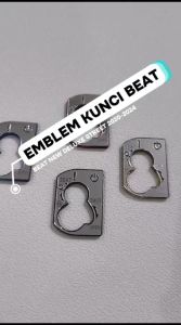 EMBLEM KUNCI MOTOR BEAT NEW DELUXE STREET 2020-2024 SCOOPY GENIO BAHAN AKRILIK
