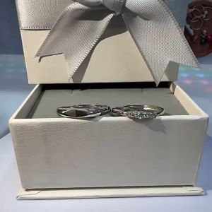 A pair of 925 Sterling silver Couple Rings Men Women Wedding Party Luxury Ring