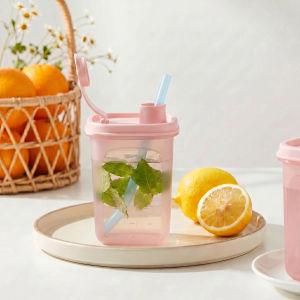 Tupperware | Chai Lắc Hấp Dẫn Có Nắp Đậy 550ml