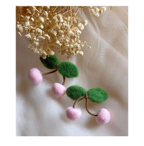 Sweet Lucky Pearl Hair Clip Cherry Hairpin Fashionable Womens Hair Accessories Hairpins for Ponytail Styling Korean Style