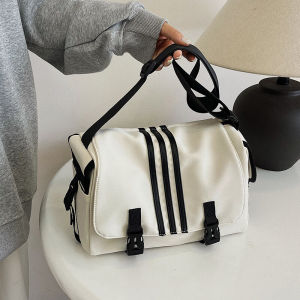 Casual Three Bars Nylon Bag Womens New Arrival 2024 All-Match Fashion Messenger Bag Daily Portable Work Clothing Crossbody Bag