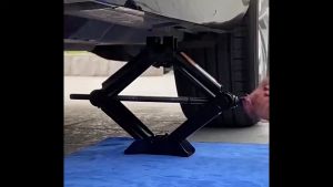 PENGIRIMAN CEPAT MrJack Dongkrak Mobil Manual Car Jack Handle Scissor 2 Ton MJ01 / dongkrak mobil multifungsi 2 ton pick up manual