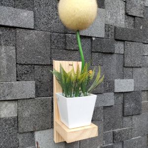 Rak Dinding Kayu Serbaguna Tempat Pot Bunga Makeup Hiasan Dinding Aistetic Minimalis