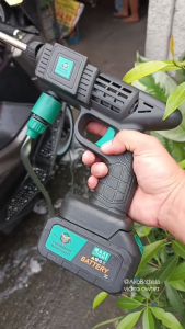 Pressure Washer Portable Car Washer High Pressure Water 999V High power spray Water GunRechargeable Applicable Car Washing Garden Watering
