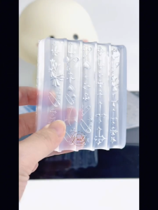 Khuôn silicon thánh giá - Làm móng học nail