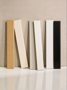 BEIQIVI | Maternity Grade Solid Wood Baseboard With Lacquer Finish