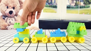 เกมตัวต่อ 100/200 ชิ้นทักษะตัวต่อของเล่นตัวต่อชุดตัวต่อบล็อกตัวต่อรถไฟพร้อมหัวรถจักรของเล่นเด็ก