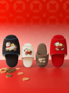 chikoku | Red Silent Slippers for Indoor Maternity and Baby Use