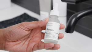 The Ordinary Hyaluronic Acid 2% Serum with Hyaluronic Acid Hydrates Plumps Facial Serum For All Skin Types Lightweight 30ml
