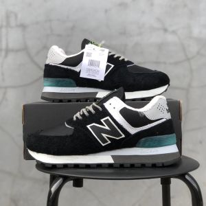 sepatu sneaker men stond ialand