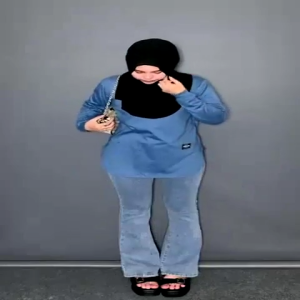 "Kaos Tunik Wanita Cotton Combed 24s – Adem Nyaman Cocok Semua Usia"