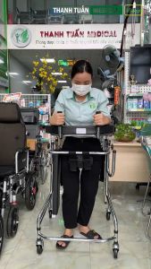 Khung tập đi GBM-034 - Xe tập đứng cho người chấn thương tủy sống người bị liệt cần phục hồi chức năng