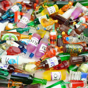 Mini Water Bottle Home Decor Bedroom Decoration Cola Bottle Mobile Phone Case Decorative Items Synthetic Resin Handmade