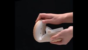【Quà Tết】Mùa xuân và mùa hè đế mềm đế dày 4CM chống trượt sandal nữ đáy phẳng rỗng giày jelly giày bãi biển và giày roman