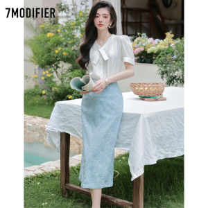 7.Modifier | Bộ Quần Áo Cao Waisted Màu Đơn Dây Nơ Chéo Cổ V